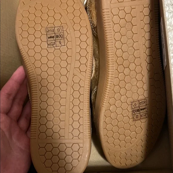 Dolce Vita Notice Gold Sneaker - Picture 3 of 3